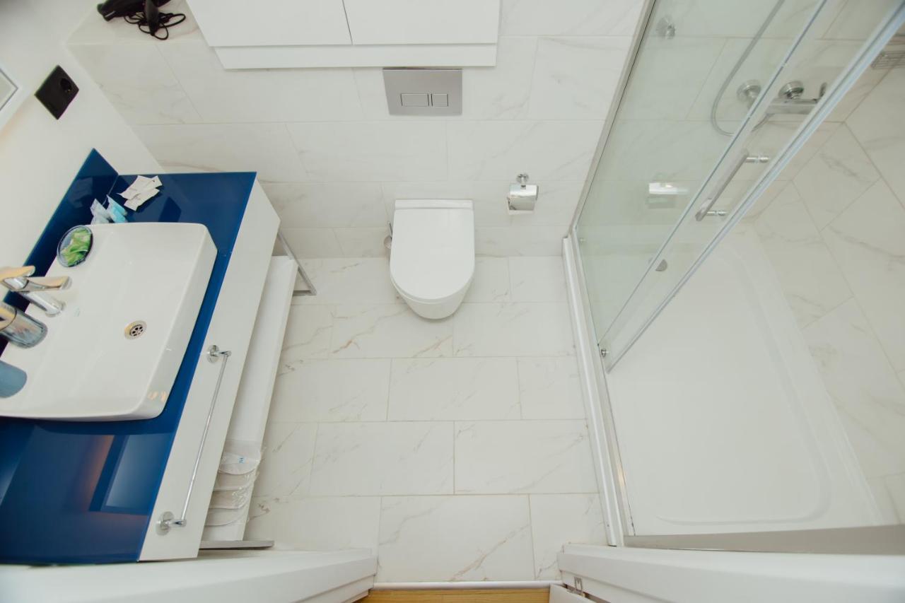 Orbi City - A & С Apartment Batumi Room photo